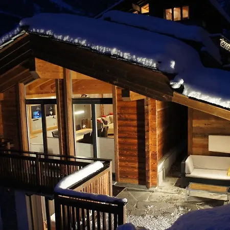 A La Casa Dağ evi *