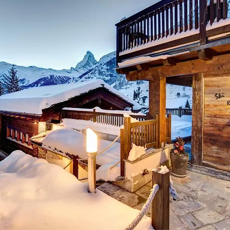 Chalet A La Casa