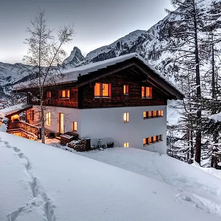 Chalet A La Casa